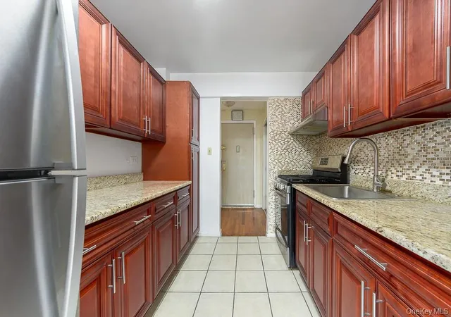 4th image of 83-25 Vietor Ave #7-G, Elmhurst, NY 11373 | MLS# 994554