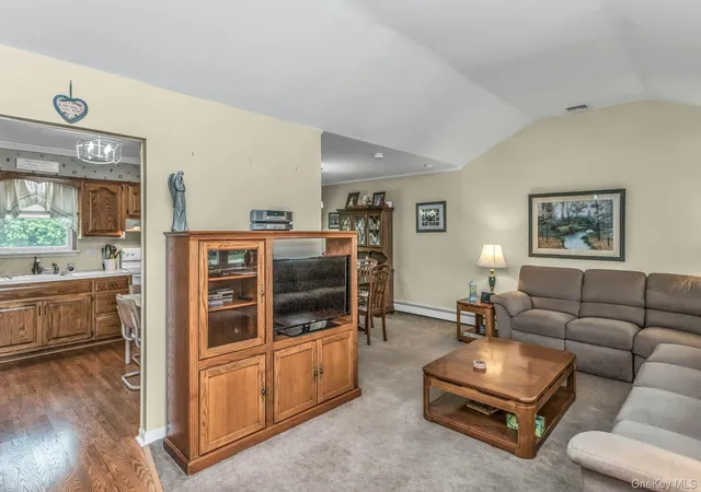 2nd image of 313 Illinois Ave, Massapequa Park, NY 11762 | MLS# 994573