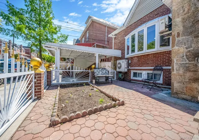 43rd image of 51 78 72nd Pl, Woodside, NY 11377 | MLS# 994579