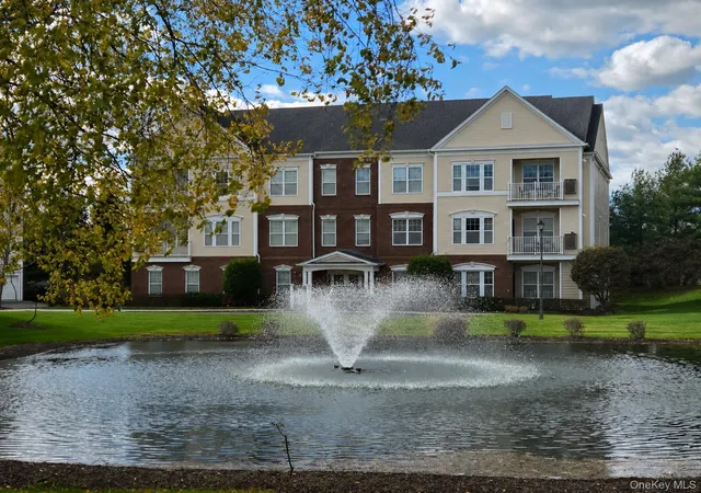 2nd image of 2232 Finch Ln, Islip, NY 11722