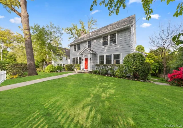 Photo 3 of Sale Pending at 3 Vanderburgh Ave, Larchmont, NY 10538 | MLS# 994627 | Listing updated on 2026-05-22