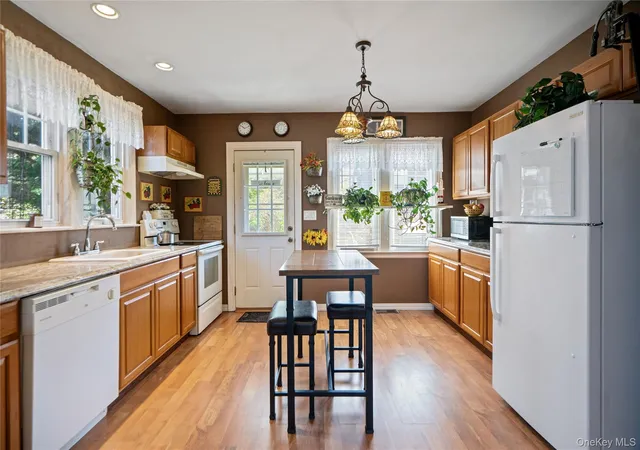 4th image of 53 Alder Dr, Mastic Beach, NY 11951 | MLS# 994646