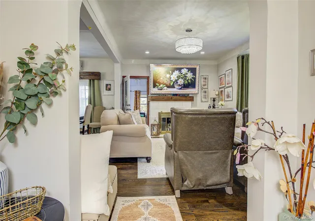 Photo 4 of Single family home for sale at 63 Buckingham Pl, Hempstead, NY 11563 | MLS# 994650 | Listing updated on 2026-10-08