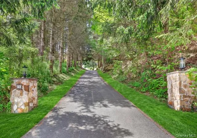 Photo 2 of Sale Pending at 9 Hickory Ridge Rd, Brewster, NY 10509 | MLS# 994673 | Listing updated on 2026-09-20