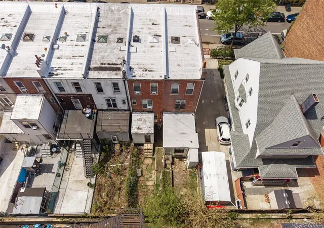 41st image of 2412 Grand Ave, Bronx, NY 10468 | MLS# 994683