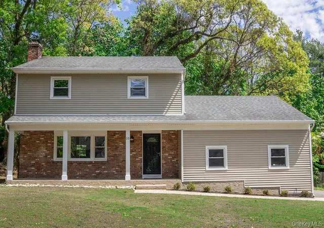 2nd image of 10 Tudor Dr, Brookhaven, NY 11790 | MLS# 994711