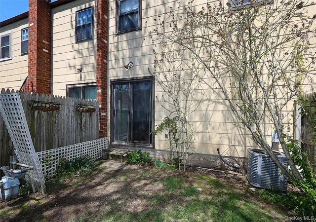 2nd image of 2410 Farmers Ave, Hempstead, NY 11710