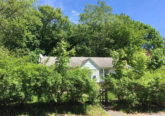 Homes for sale in Thompson, NY | 20 Nelshore Dr, Thompson, NY 12701 | MLS# 994794