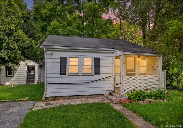 1st image of 4 Benview Rd, Hyde Park, NY 12538 | MLS# 994846