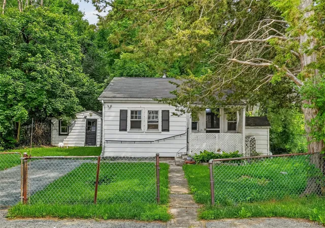 2nd image of 4 Benview Rd, Hyde Park, NY 12538 | MLS# 994846