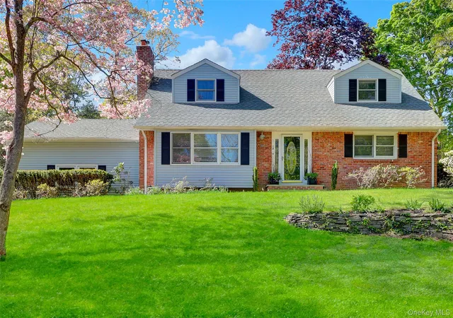 2nd image of 14 Archer Dr, Stony Brook, NY 11790 | MLS# 994897