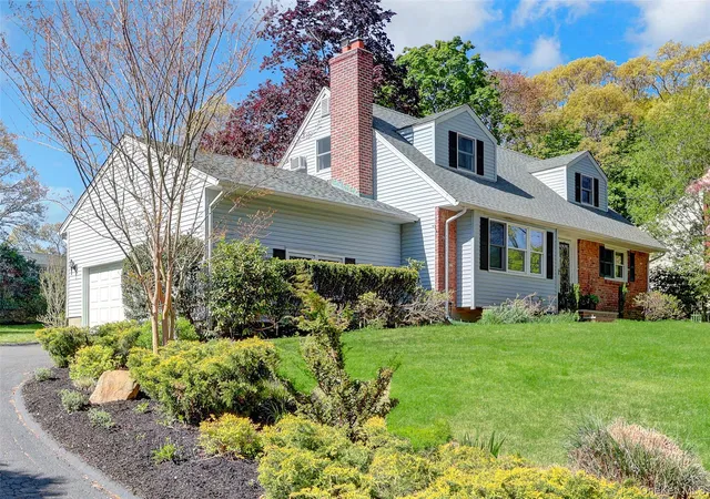 3rd image of 14 Archer Dr, Stony Brook, NY 11790 | MLS# 994897