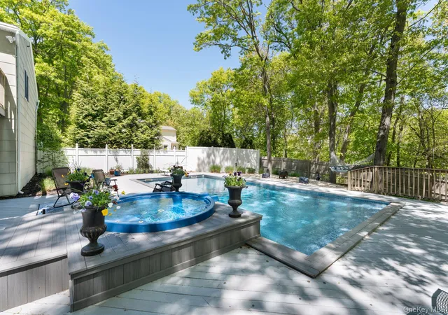 4th image of 21 Laurita Gate, Port Jefferson, NY 11777 | MLS# 994909
