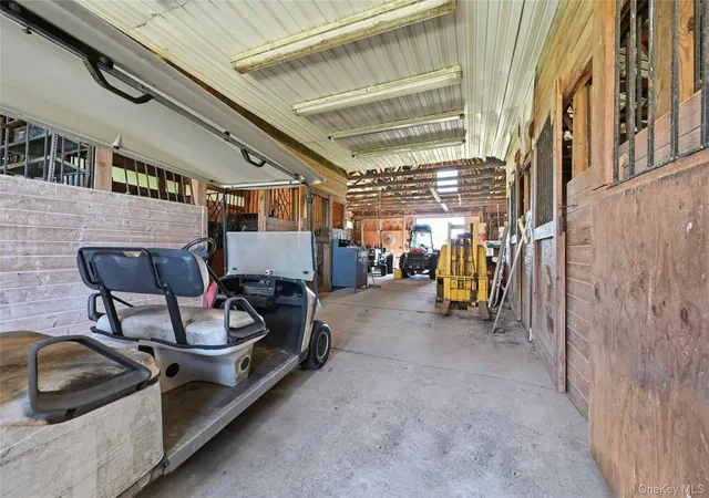3rd image of 35950 Main Rd, Cutchogue, NY 11935 | MLS# 994920