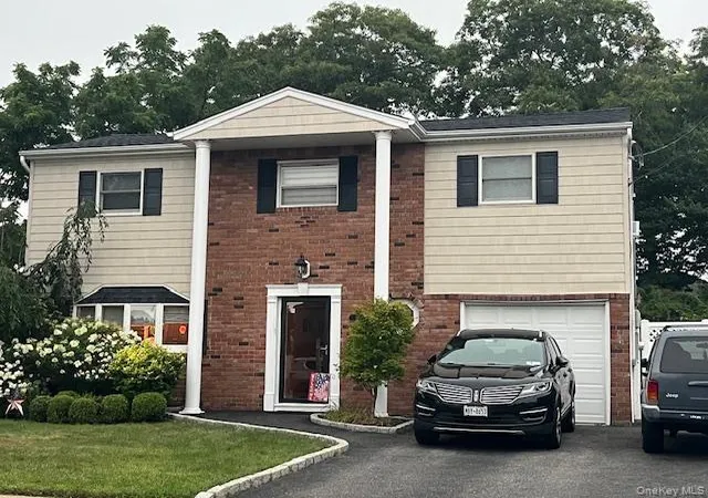Photo 1 of Single family home for sale at 385 Garden St, Islip, NY 11795 | MLS# 994942 | Listing updated on 2026-08-03