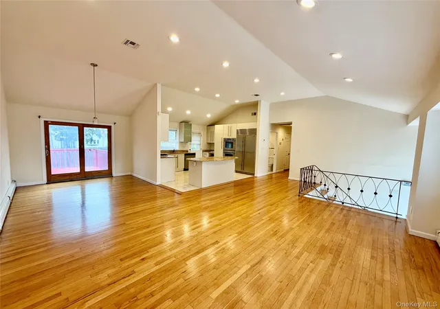 Photo 3 of Single family home for sale at 5 Elm St, North Hempstead, NY 11021 | MLS# 994967 | Listing updated on 2026-10-04