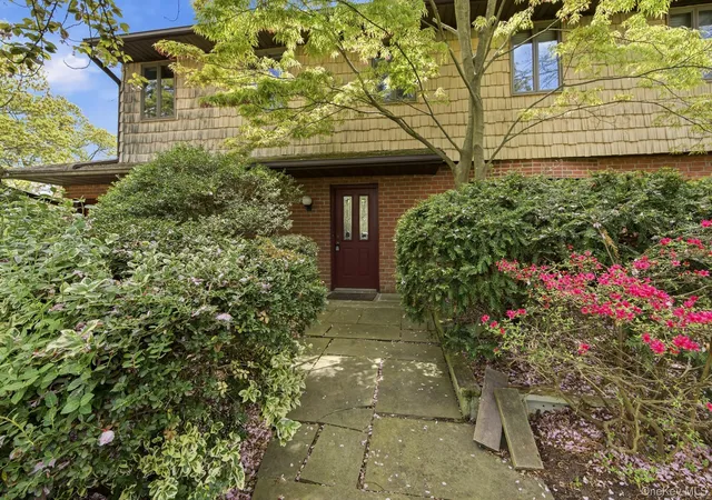 3rd image of 128 Tremper St, Islip, NY 11741 | MLS# 994982