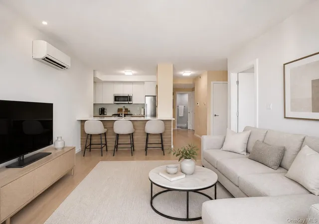 Listing Photo 5 - Condo for sale in The Ammann located at 40 Pinehurst Ave, New York, NY 10033 - Unit #2D