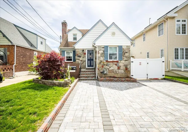 Photo 1 of Single family home for sale at 48 Hommell St, Valley Stream, NY 11580 | MLS# 995024 | Listing updated on 2026-10-08