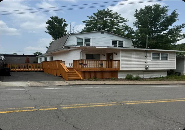 Homes for sale in Fallsburg, NY | 7 Dairyland Rd, Fallsburg, NY 12789 | MLS# 995031