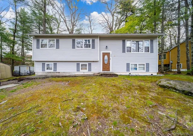 Photo 1 of Single family home for sale at 17 Chester St, Rock Hill, NY 12775 | MLS# 995033 | Listing updated on 2026-09-16