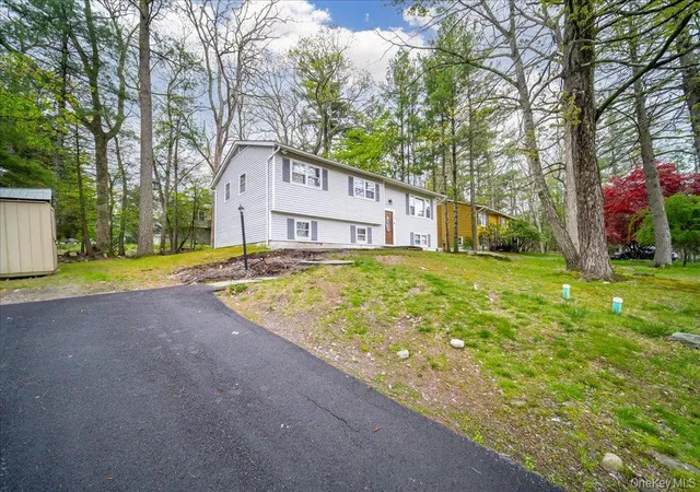 Photo 2 of Single family home for sale at 17 Chester St, Rock Hill, NY 12775 | MLS# 995033 | Listing updated on 2026-09-16