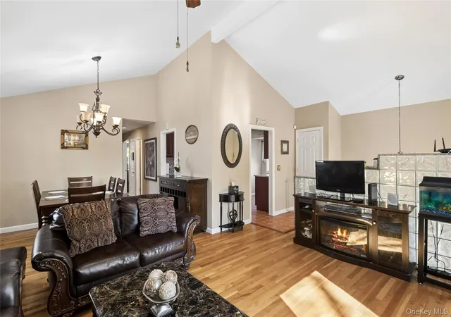 5th image of 346 Avenue C, Brookhaven, NY 11779 | MLS# 995042