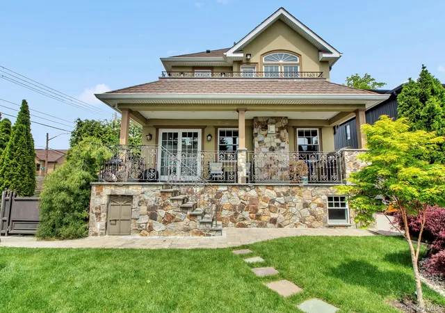 Photo 3 of Single family home for sale at 149-02 11th Avenue, Whitestone, NY 11357 | MLS# 995044 | Listing updated on 2026-08-31