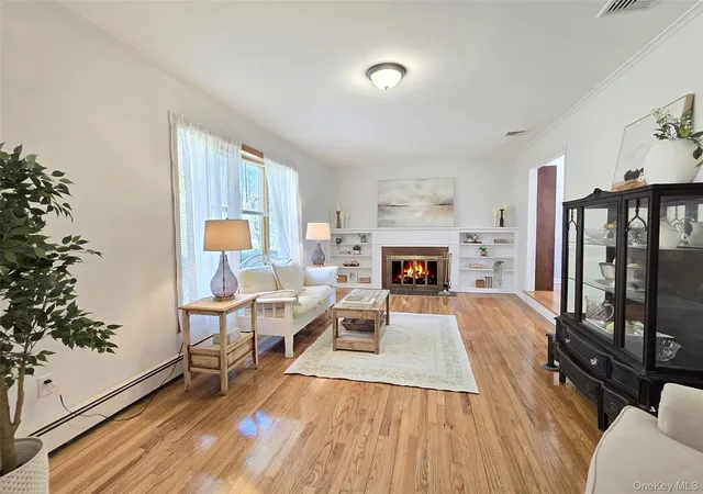 4th image of 102 Mcconnell Ave, Bayport, NY 11705 | MLS# 995055