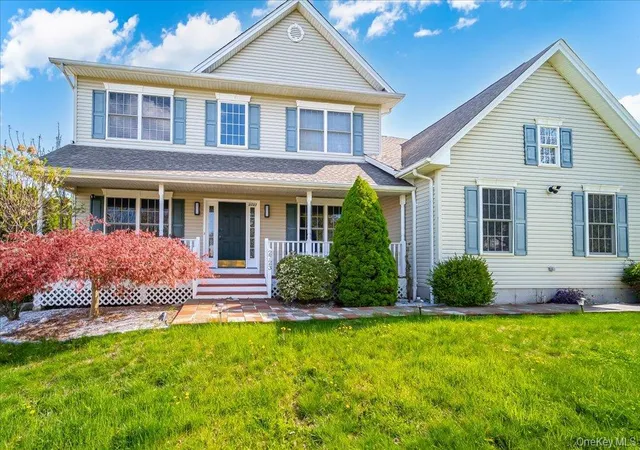 2nd image of 2723 Colonial Dr, New Windsor, NY 12553 | MLS# 995059