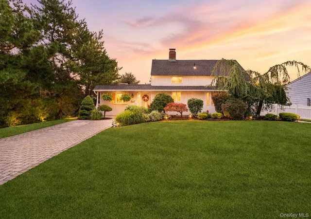 Photo 1 of Sale Pending at 55 Duckpond Dr N, Wantagh, NY 11793 | MLS# 995076 | Listing updated on 2026-06-30