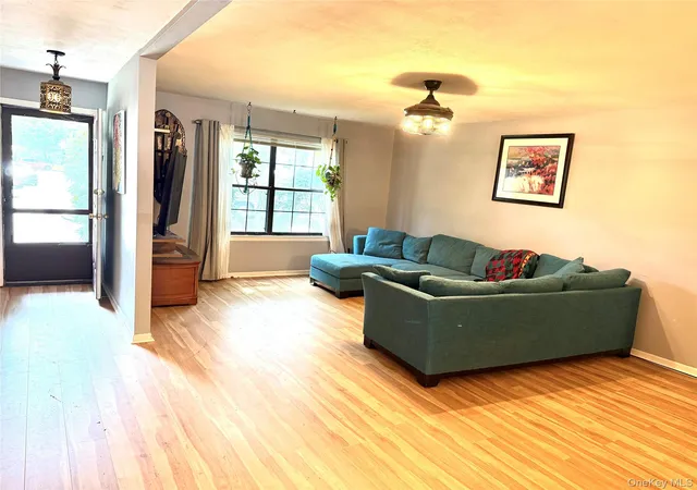 5th image of 164 Somerset Dr, Ramapo, NY 10901 | MLS# 995083