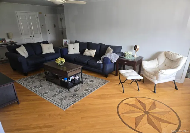 Listing Photo 3 - Condo for sale in building located at 332 Richard Ct, Pomona, NY 10970