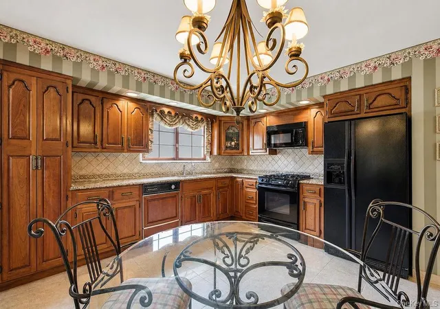 5th image of 78-06 160Th Ave, New York, NY 11414 | MLS# 995103