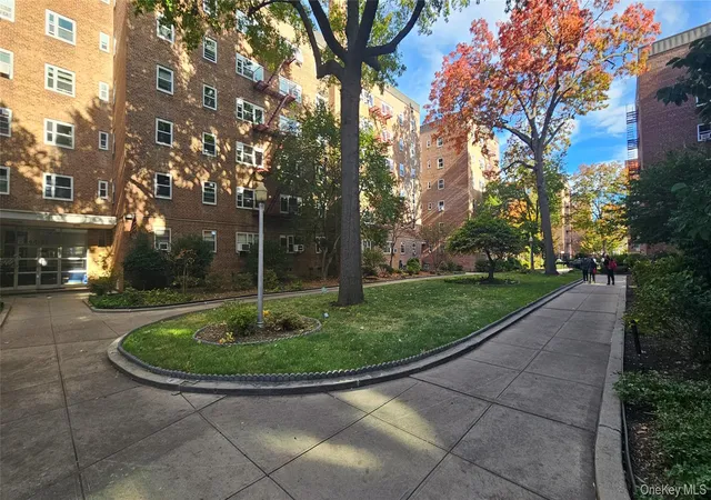 4th image of 44-69 Kissena Blvd #4M, Flushing, NY 11355 | MLS# 995112