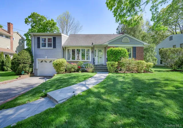 1st image of 25 Frederick Ln, Scarsdale, NY 10583 | MLS# 995128