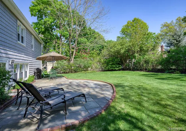 25th image of 25 Frederick Ln, Scarsdale, NY 10583 | MLS# 995128