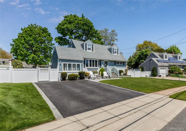 1st image of 317 Oconnor Rd, North Babylon, NY 11703 | MLS# 995158