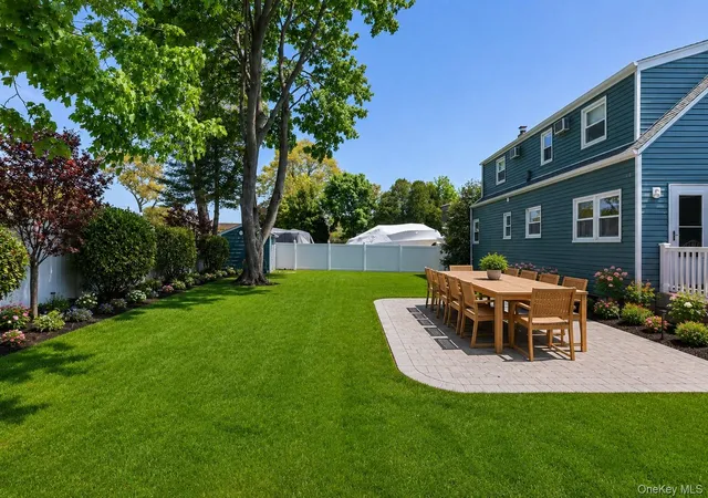 3rd image of 317 Oconnor Rd, North Babylon, NY 11703 | MLS# 995158