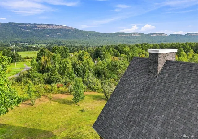 Photo 3 of Single family home for sale at 6 Misty Ridge Rd, Gardiner, NY 12525 | MLS# 995164 | Listing updated on 2026-09-02