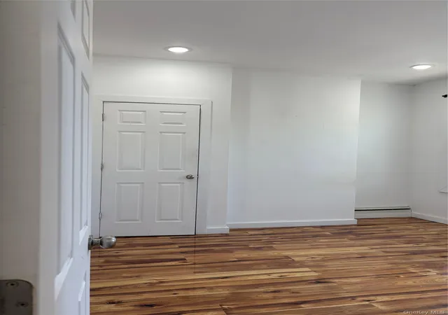 4th image of 1108 1St Ave, New Hyde Park, NY 11040 | MLS# 995175