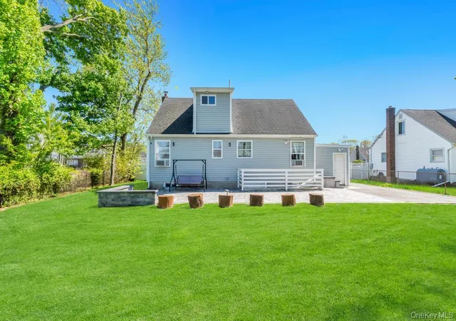 Photo 30 of Single family home for sale at 259 N Rutherford Ave, Oyster Bay, NY 11758 | MLS# 995177 | Listing updated on 2026-10-07