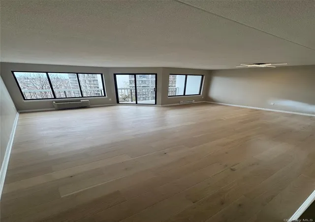 Photo 1 of Sale Pending at 500 High Point Dr #506, Greenburgh, NY 10530 | MLS# 995184 | Listing updated on 2026-09-29