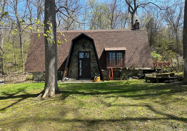 Homes for sale in East Fishkill, NY | 50 Dogwood Rd, East Fishkill, NY 12533 | MLS# 995232
