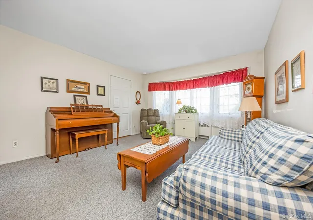 4th image of 3 6Th Ave, Oyster Bay, NY 11735 | MLS# 995234