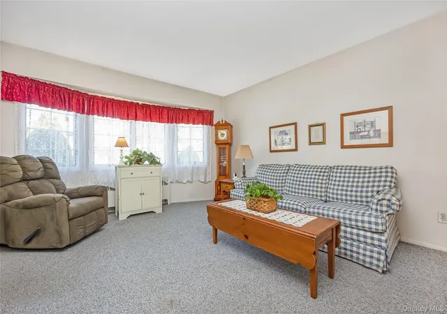 5th image of 3 6Th Ave, Oyster Bay, NY 11735 | MLS# 995234