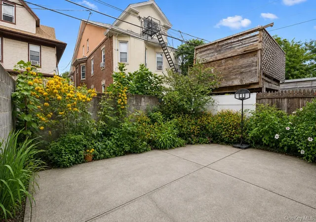 Photo 3 of Multi family home for sale at 60 Ashford St, New York, NY 11207 | MLS# 995236 | Listing updated on 2026-08-27