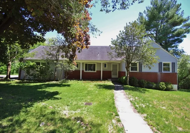 Photo 1 of Sale Pending at 28 Argyle Pl, Briarcliff Manor, NY 10510 | MLS# 995261 | Listing updated on 2026-06-04