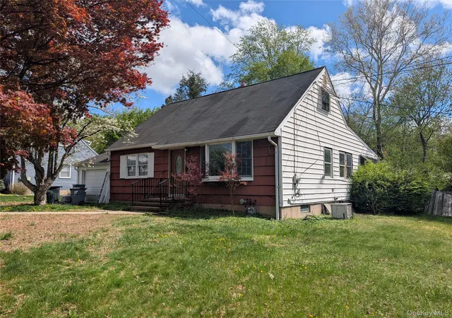 2nd image of 13 Venter Ln, Nanuet, NY 10954 | MLS# 995276