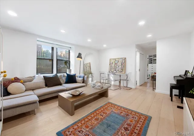 5th image of 30 Windsor Ter #AA1, White Plains, NY 10601 | MLS# 995320